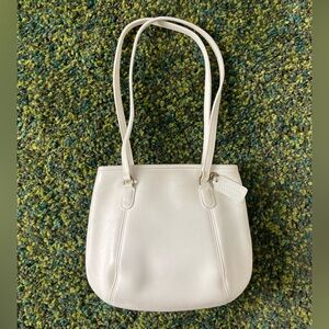 Vintage Coach M6C-9996 framed leather white